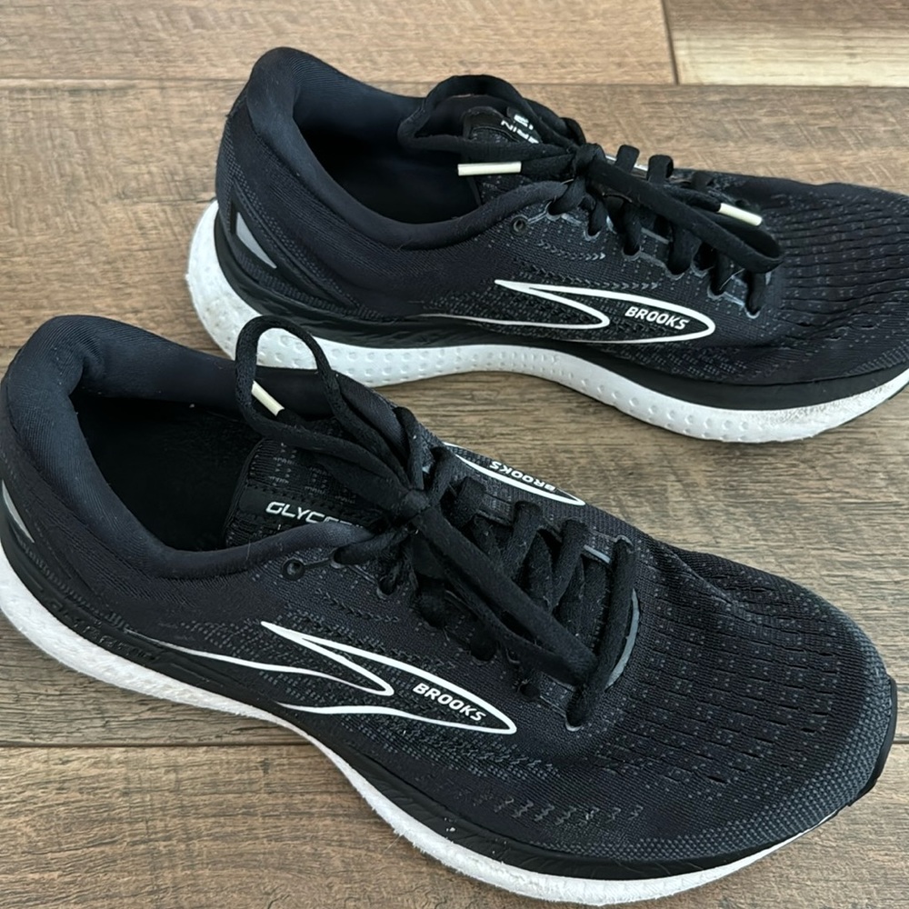 Brooks Glycerin 9.5W women’s running shoe